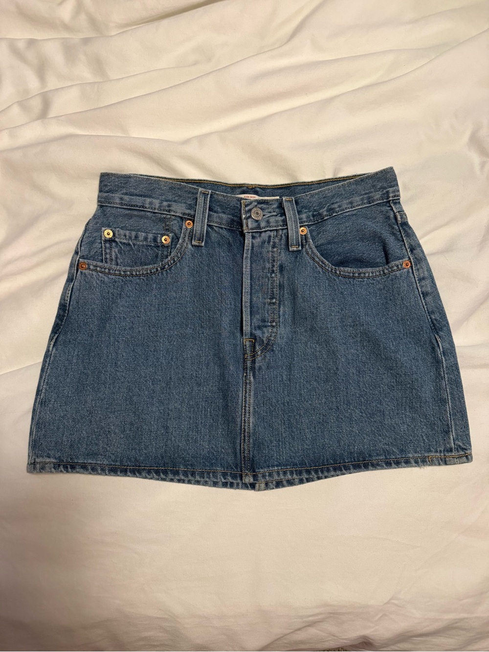 Levi’s Icon Denim Skirt Size 27